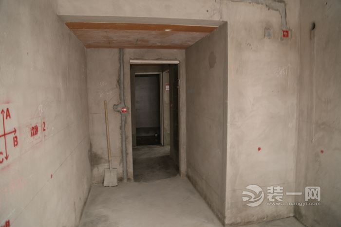 终于体会到装修不易了 艰难的进行到木工阶段了