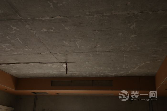 终于体会到装修不易了 艰难的进行到木工阶段了