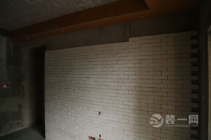 终于体会到装修不易了 艰难的进行到木工阶段了