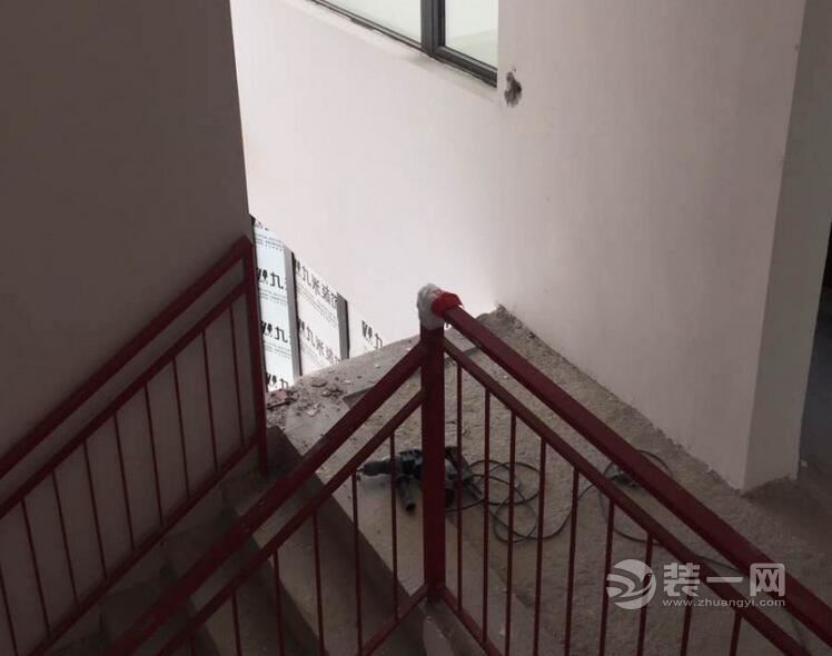 六室三厅四卫欧式风装修日记：砸墙和加建