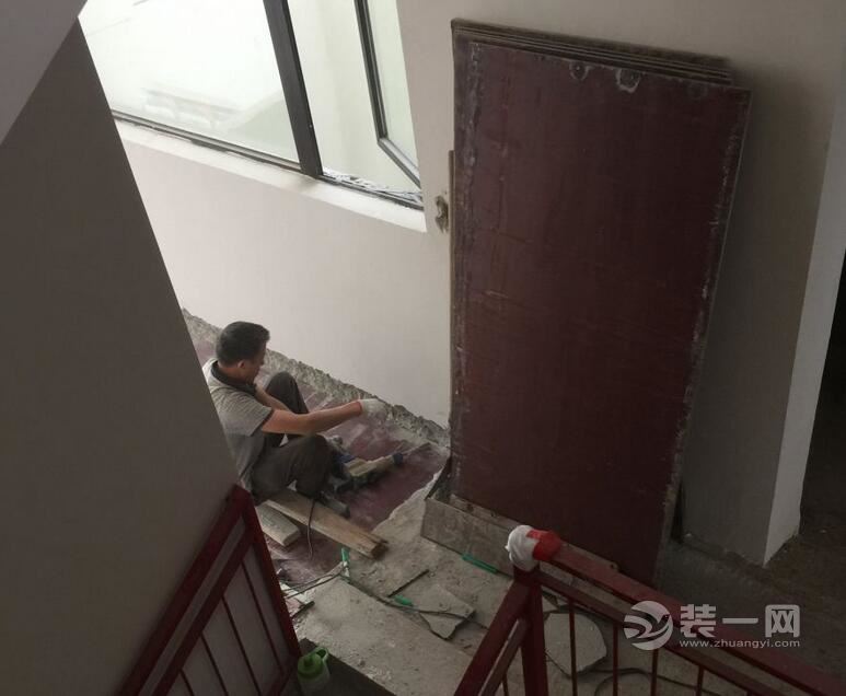 六室三厅四卫欧式风装修日记：砸墙和加建