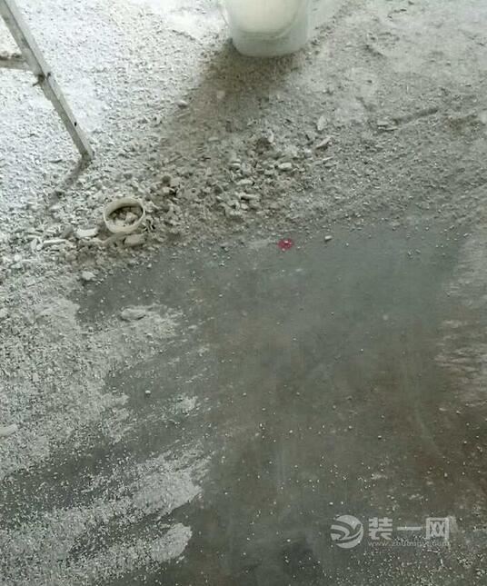 铲墙灰和做墙地保